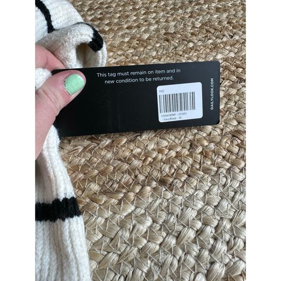 WEEKEND Women's Half Zip Striped Sweater Size 1X In Ivory Black Stripe - Picture 9 of 11